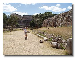 2005 01 18 9 Uxmal Ball court